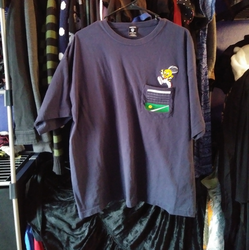 Warner Bros Vintage 1996 Tweety Bird Tennis Shirt
